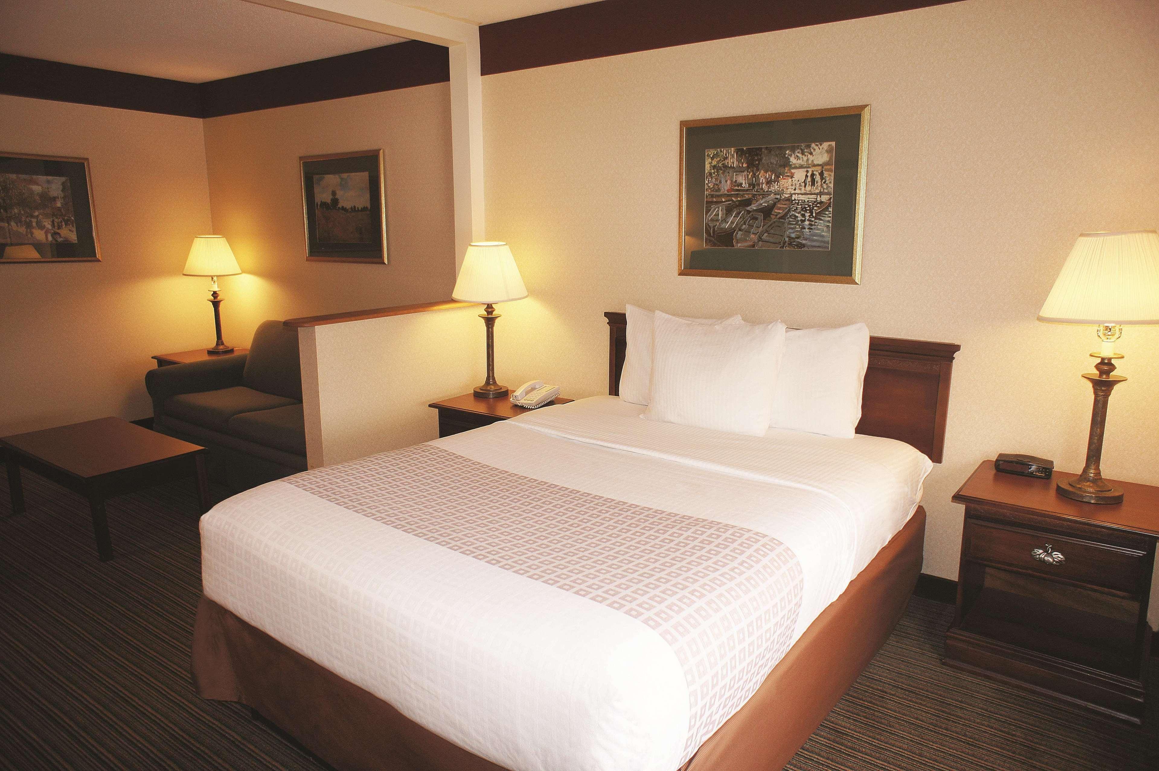 Holiday Inn Express South Burlington - Downtown By Ihg מראה חיצוני תמונה