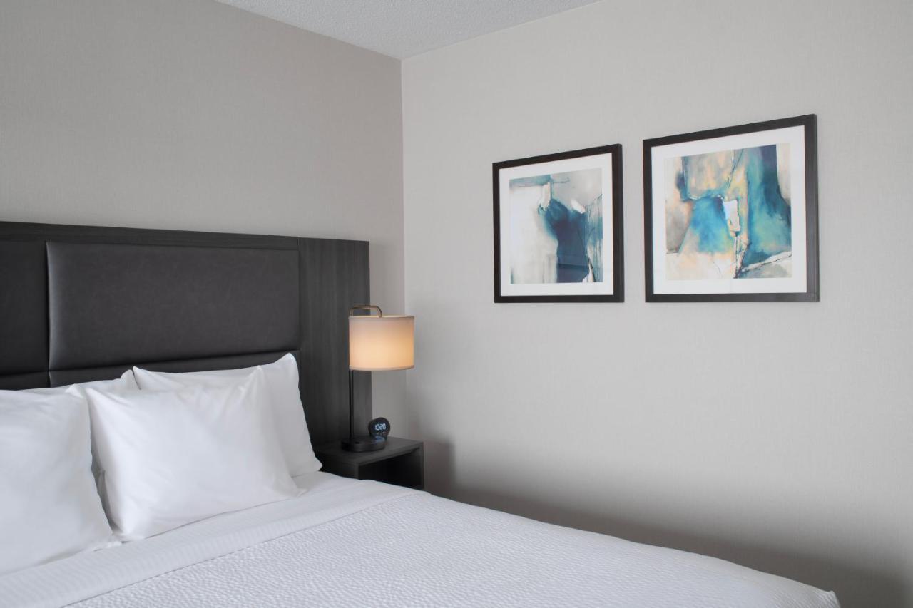 Holiday Inn Express South Burlington - Downtown By Ihg מראה חיצוני תמונה