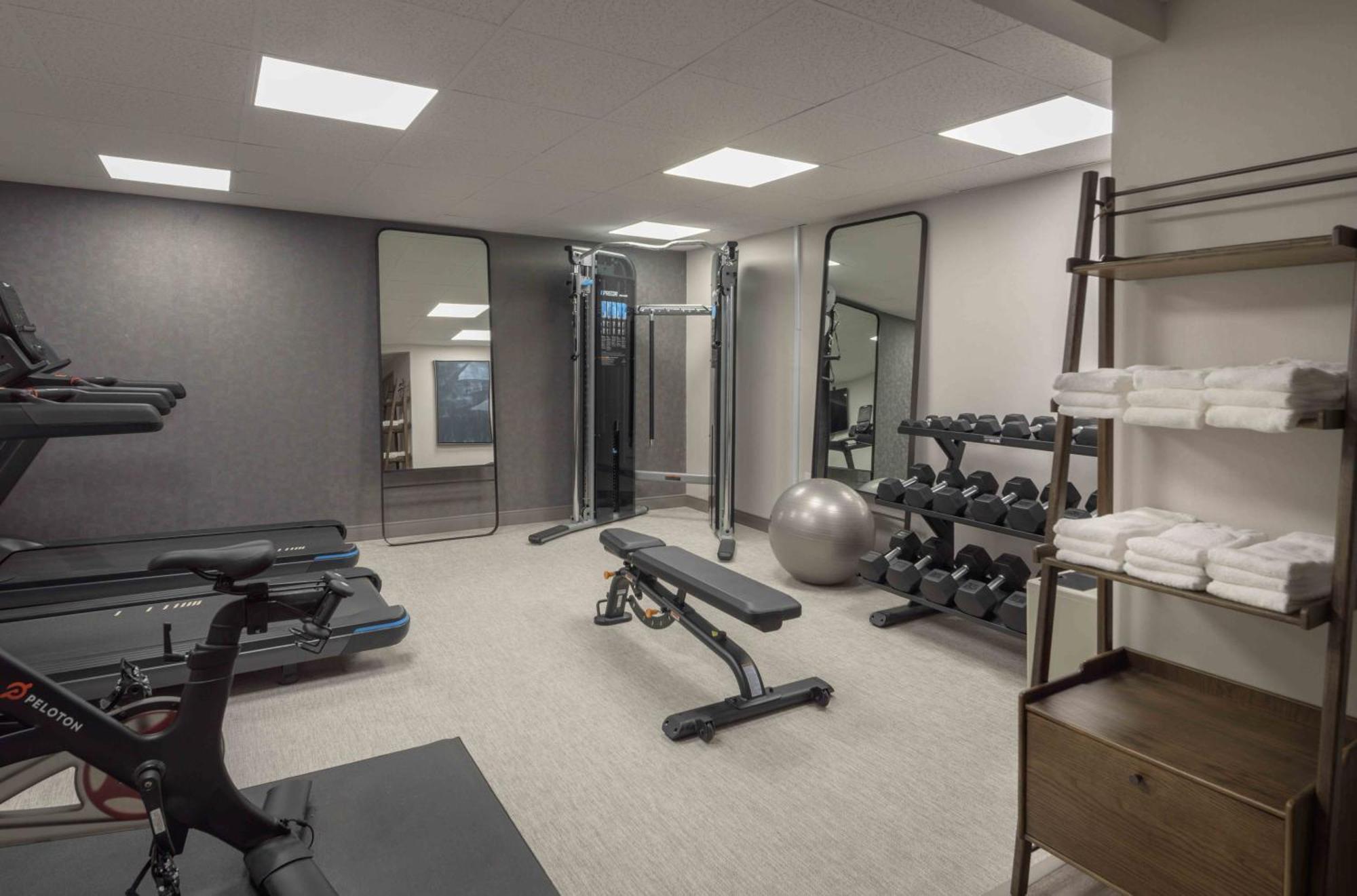 Holiday Inn Express South Burlington - Downtown By Ihg מראה חיצוני תמונה